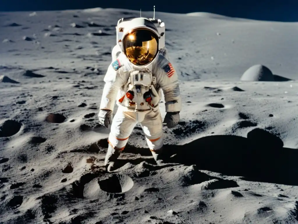 El legendario pionero espacial Buzz Aldrin contempla la inmensidad del cosmos desde la Luna durante la misión Apolo 11