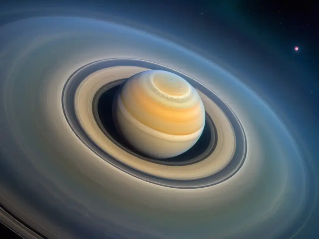 Descubriendo los misterios de Saturno: detalle asombroso de los anillos saturnianos con el planeta de fondo